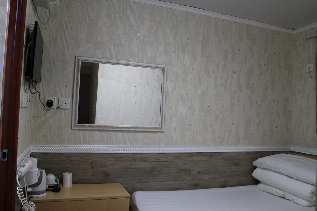 Orchid Inn Гонконг Экстерьер фото
